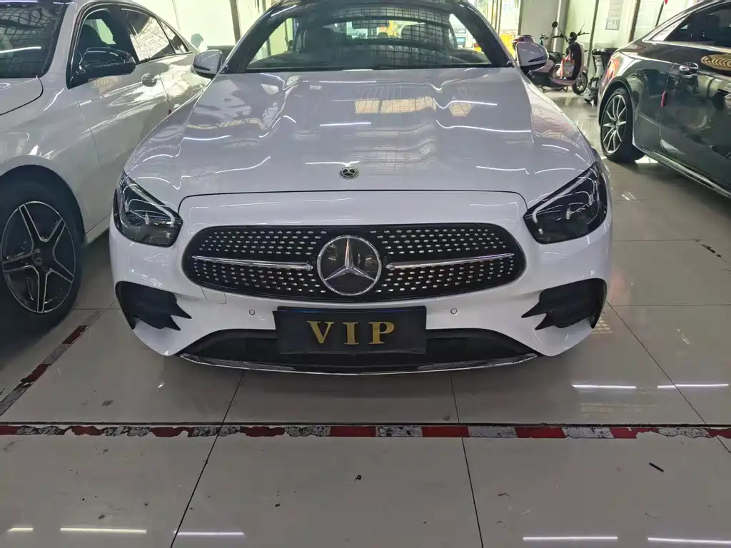 Mercedes-Benz E-Class 2022