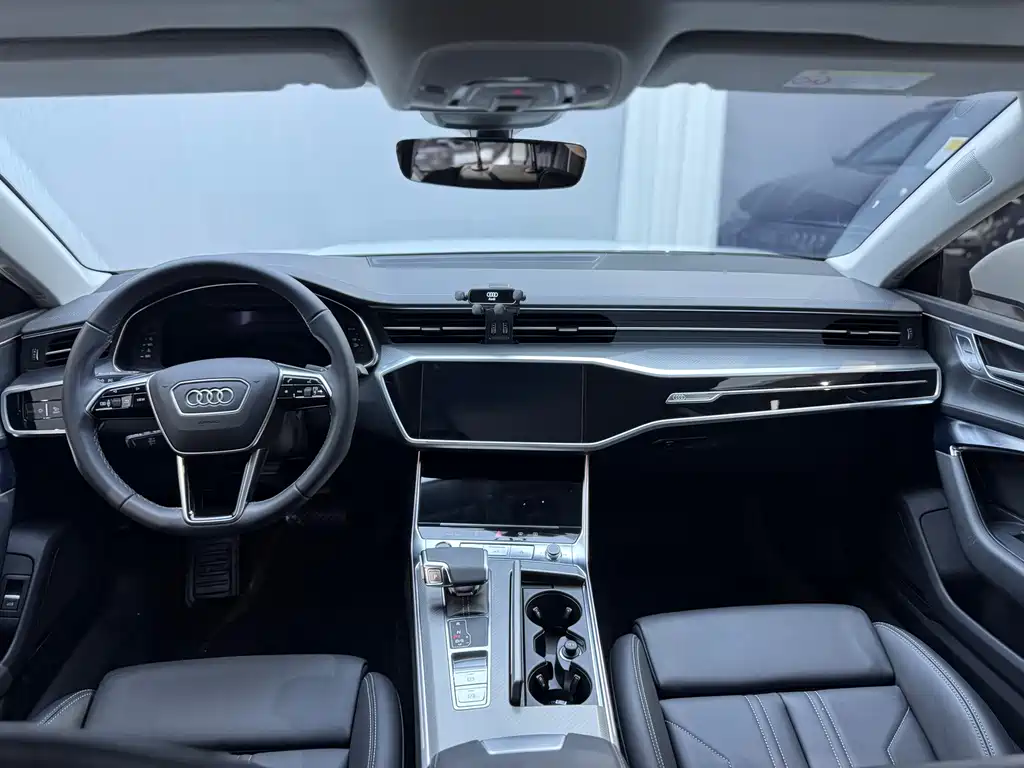 Audi A7 2024 — фото 17