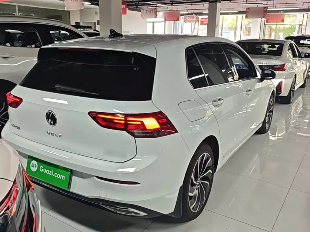 Volkswagen Golf 2022