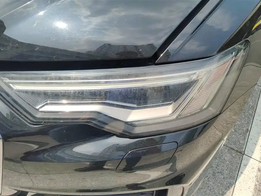 Audi A6L 2022