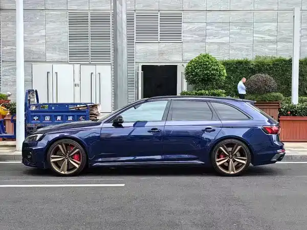 Audi RS 4 2020