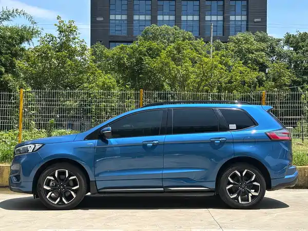 Ford Edge 2021