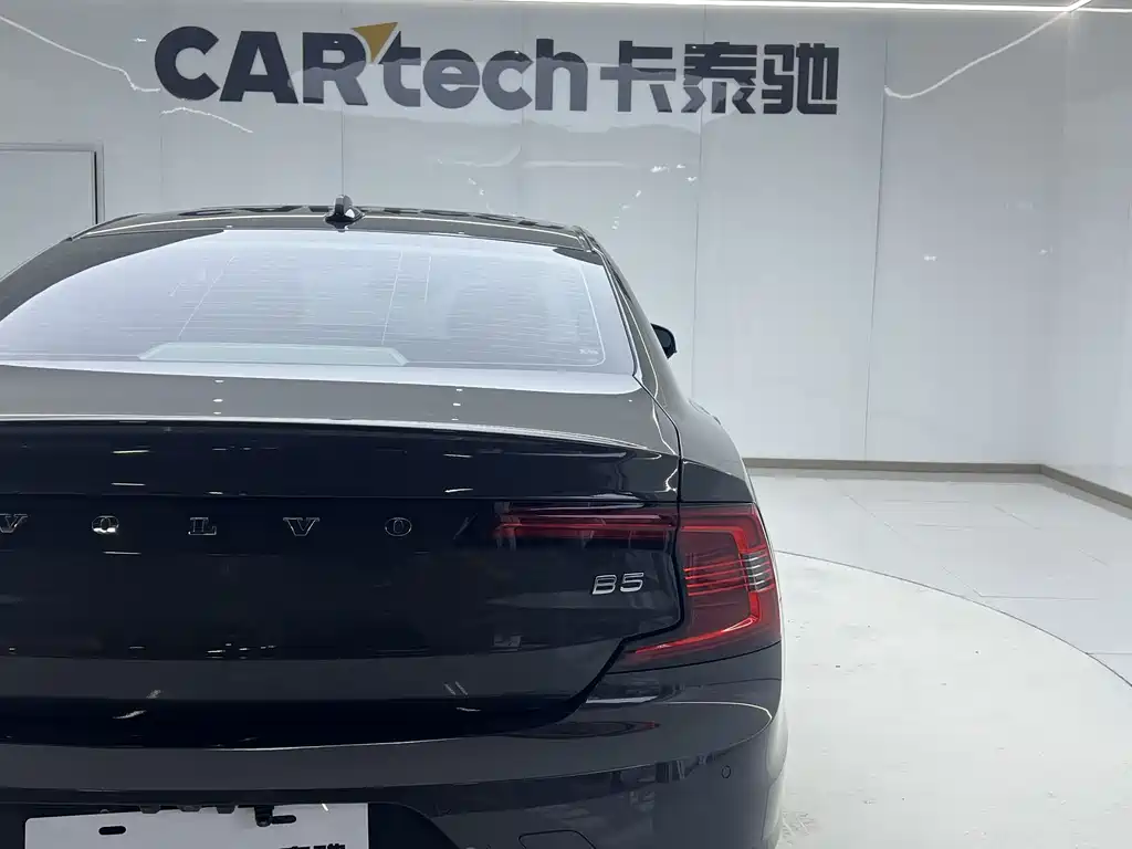 Volvo S90 2021 — фото 26