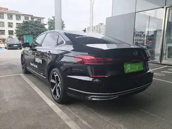 Volkswagen Passat 2025