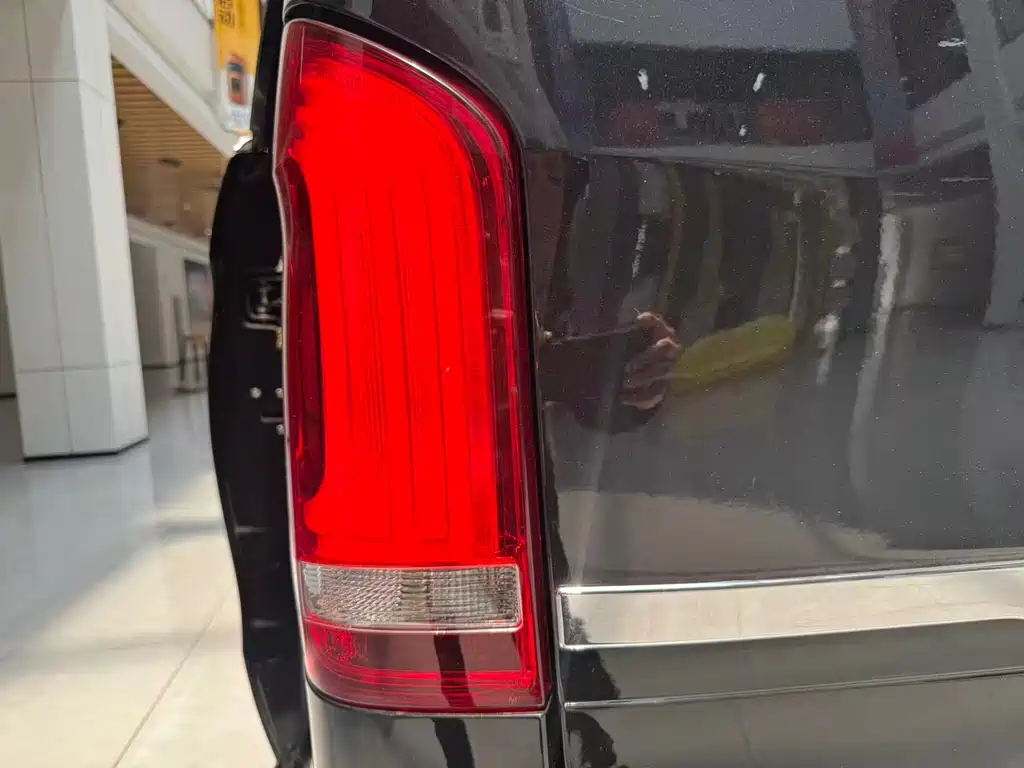 Mercedes-Benz Vito 2019 — фото 25