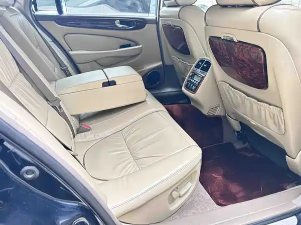 Jaguar XJ 2006