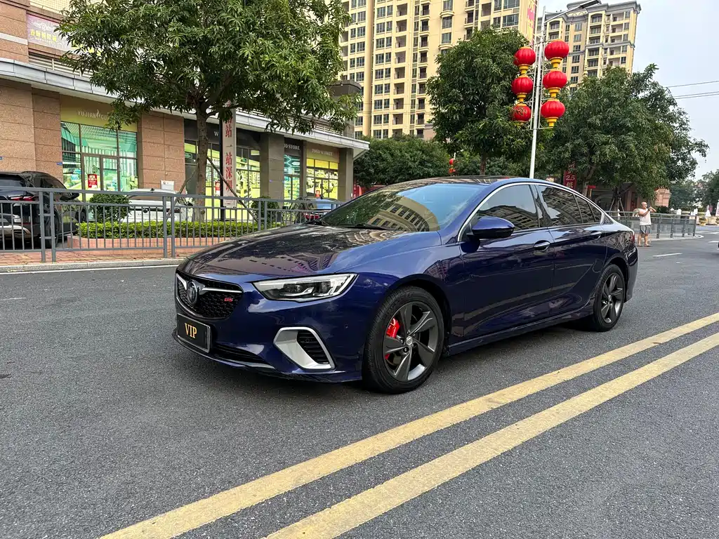 Buick Regal 2018 — фото 1