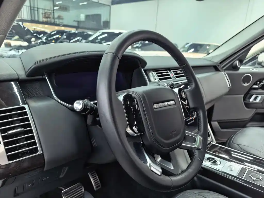 Land Rover Range Rover 2020 — фото 12