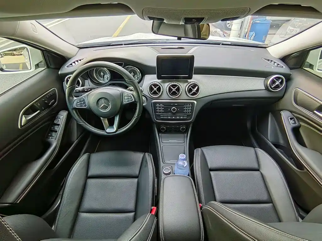 Mercedes-Benz GLA 2016 — фото 19