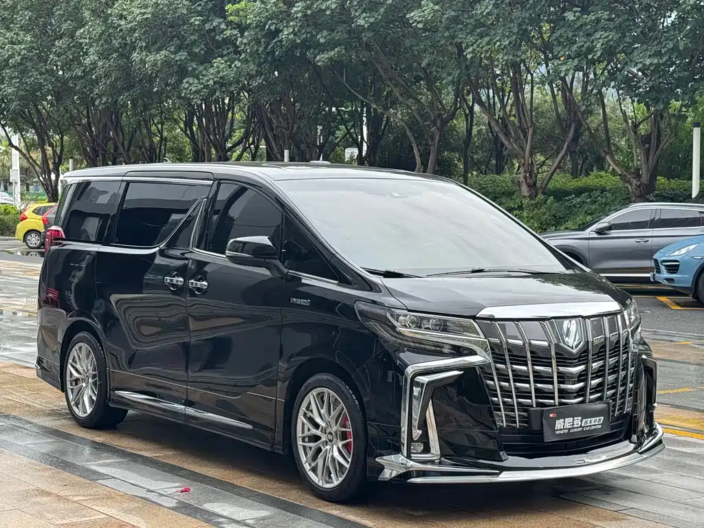 Toyota Alphard 2022