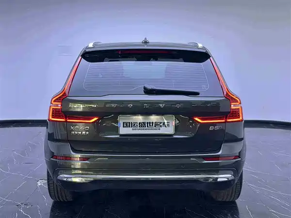 Volvo XC60 2022