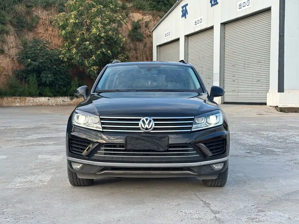 Volkswagen Touareg 2016 — фото 2