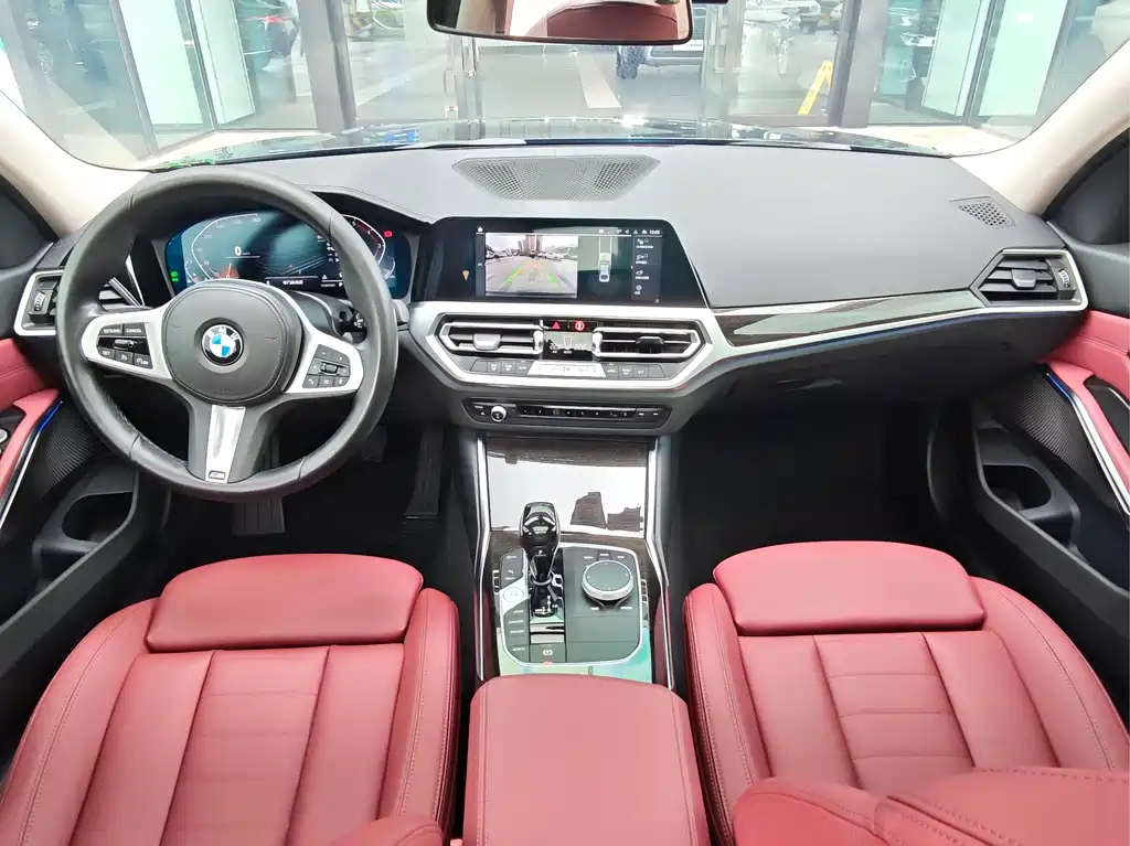 BMW 3 Series 2021 — фото 16