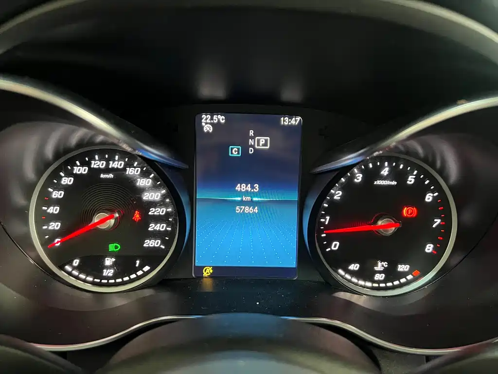 Mercedes-Benz C-Class 2019 — фото 12