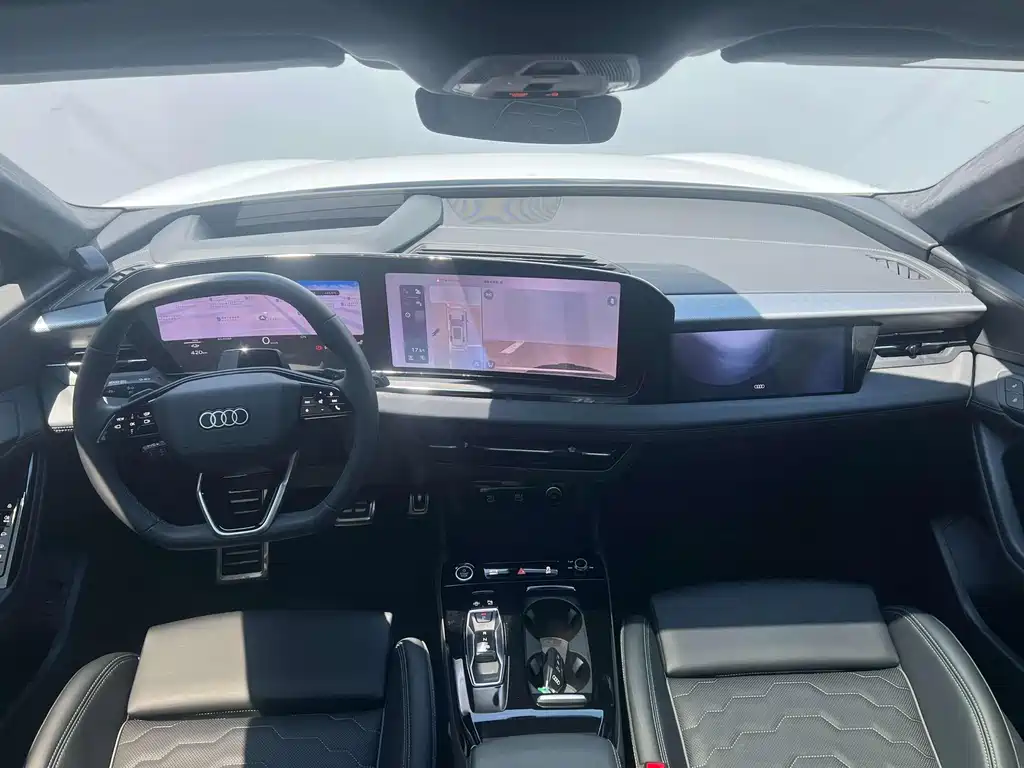 Audi Q6L e-tron 2025 — фото 7