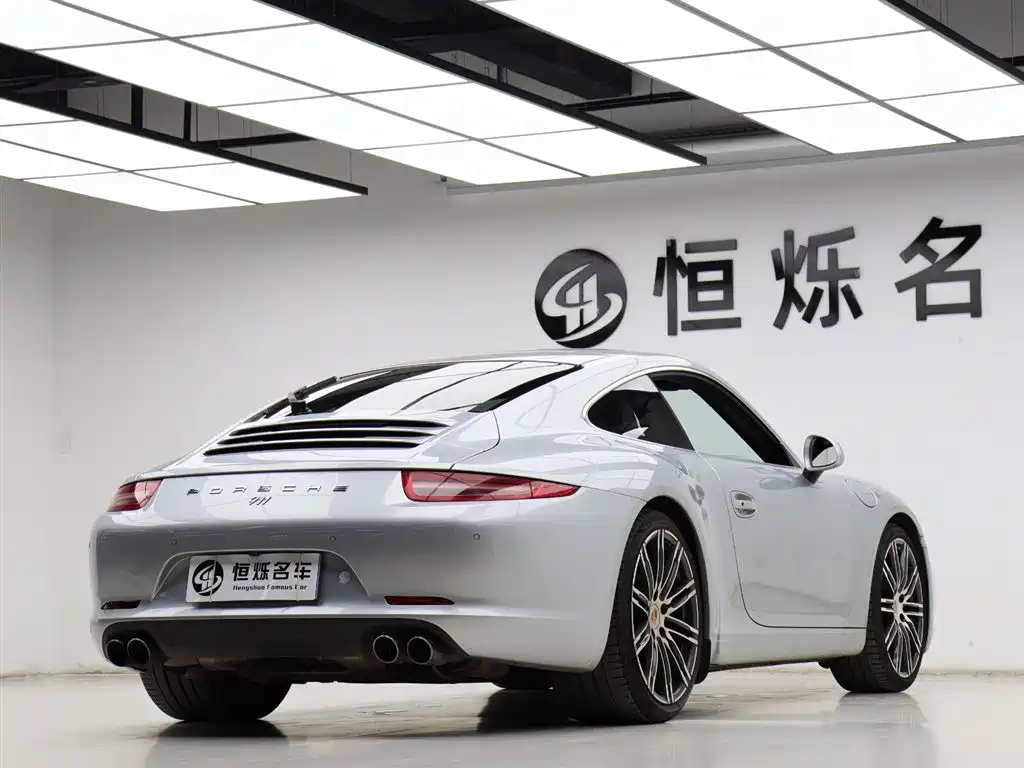 Porsche 911 2015 — фото 30