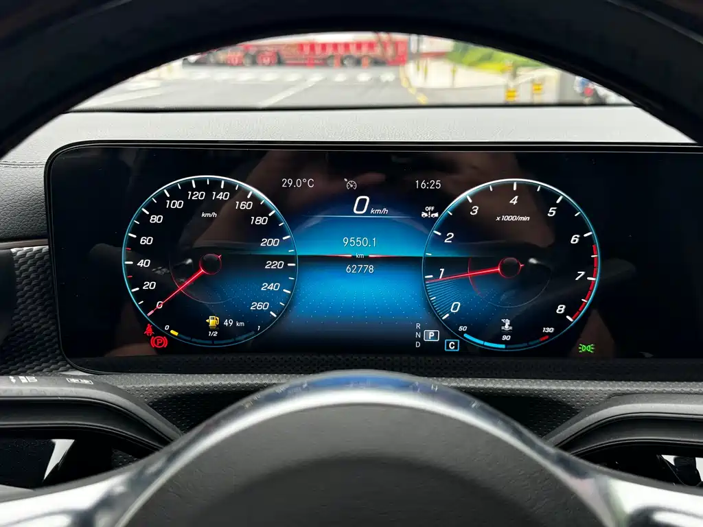 Mercedes-Benz A-Class 2022 — фото 13