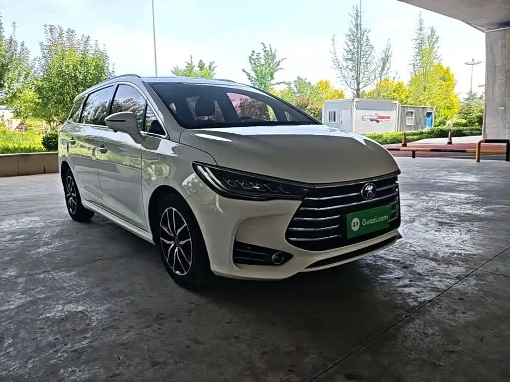 BYD MAX 2018 — фото 4