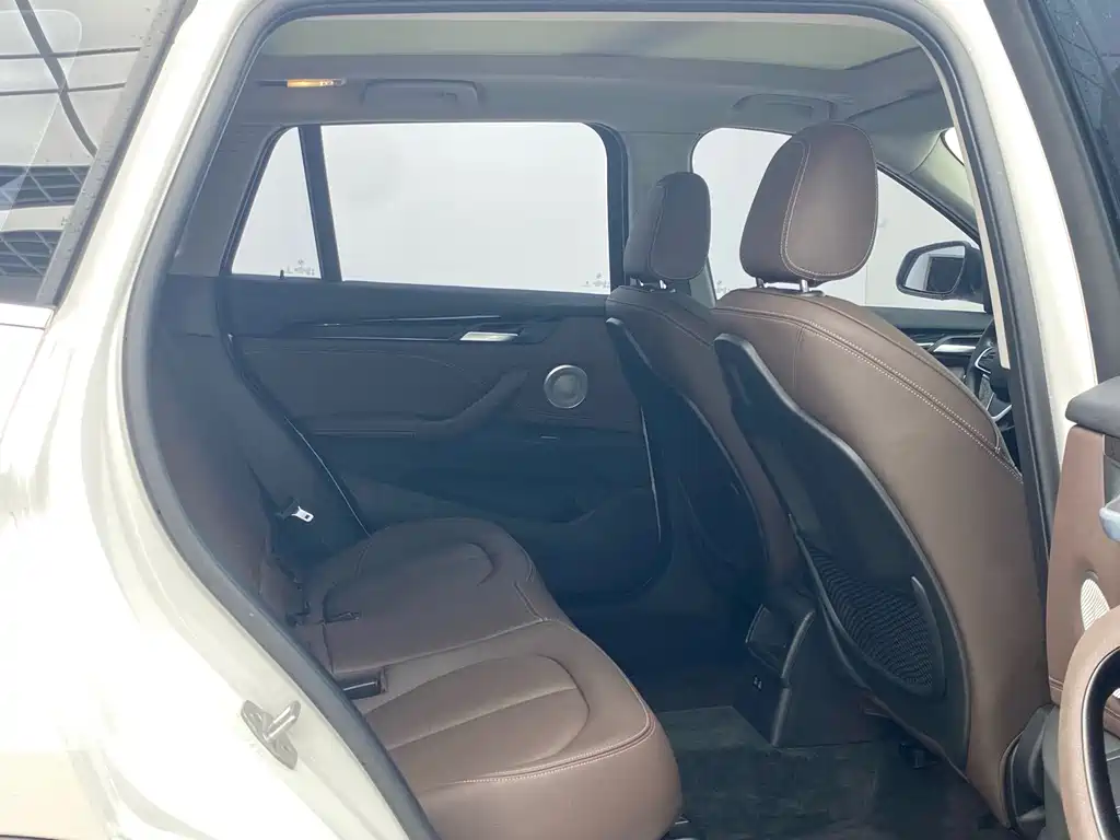 BMW X1 2023 — фото 11