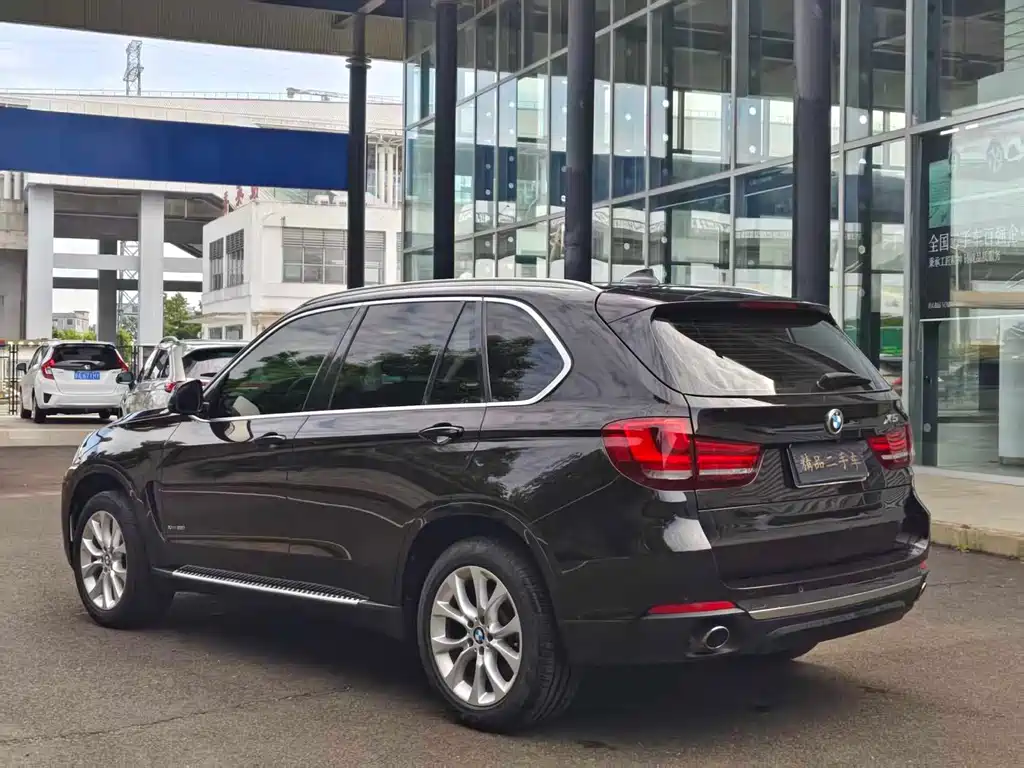 BMW X5 2018 — фото 7