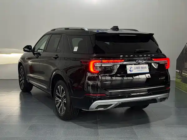Ford Explorer 2025
