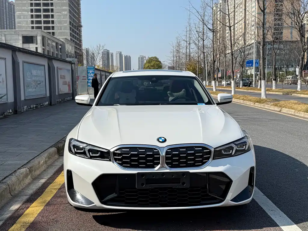 BMW 3 Series 2024