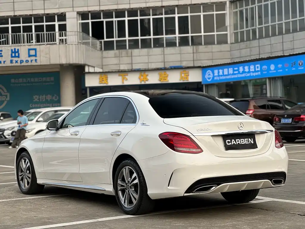Mercedes-Benz C-Class 2017 — фото 6