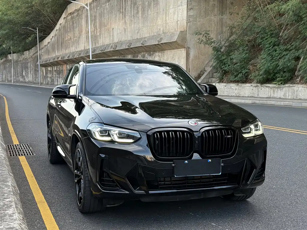 BMW X4 M40i 2023 — фото 2