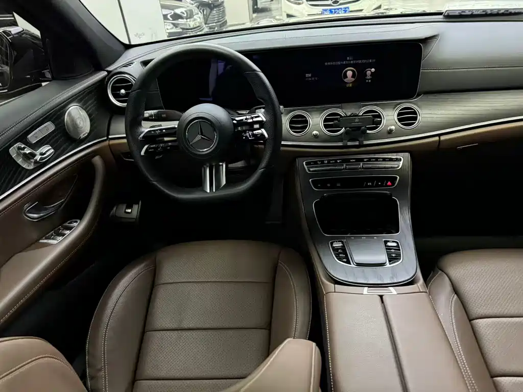 Mercedes-Benz E-Class 2022