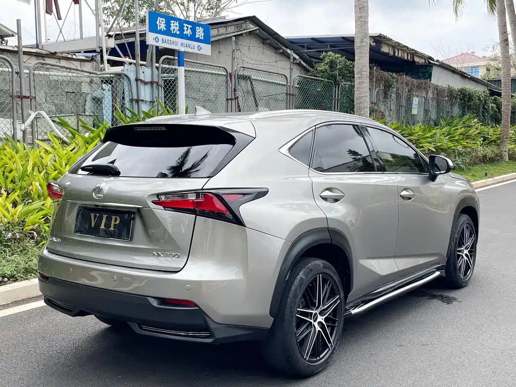 Lexus NX 2015 — фото 9