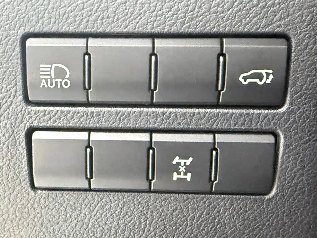Lexus NX 2021 — фото 13