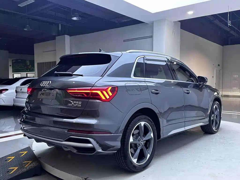 Audi Q3 2022