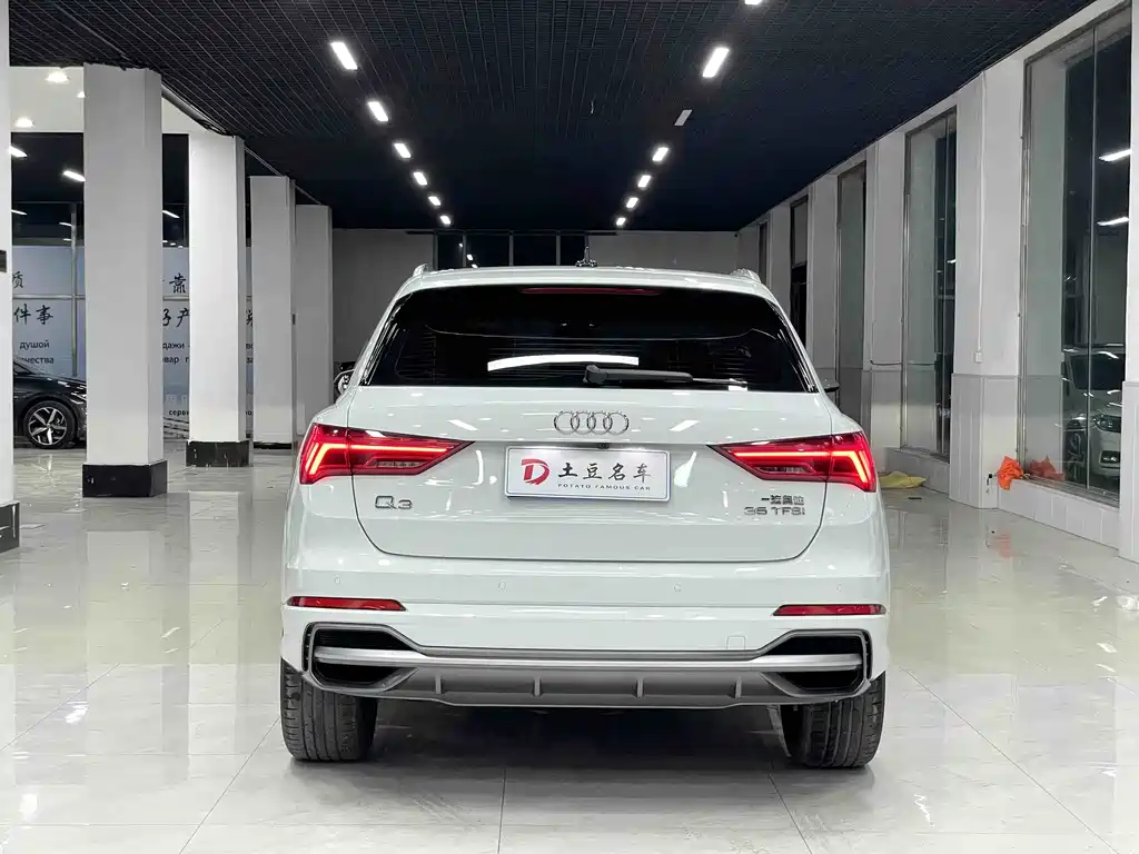 Audi Q3 2022 — фото 5