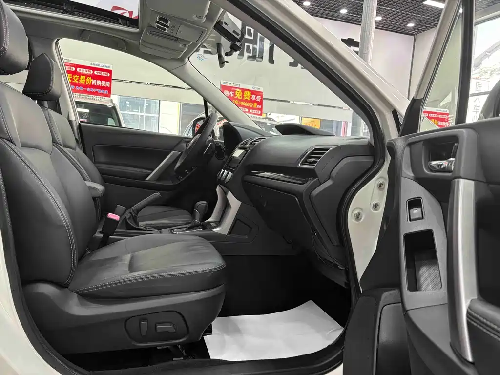 Subaru Forester 2016 — фото 15