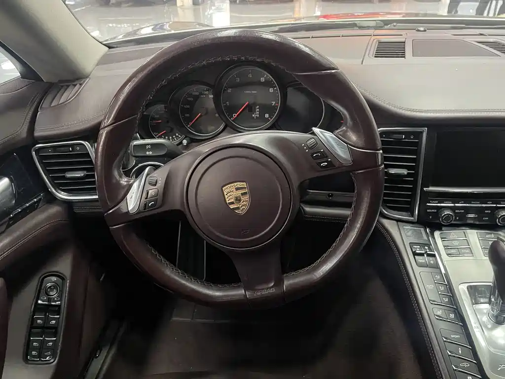 Porsche Panamera 2014 — фото 14