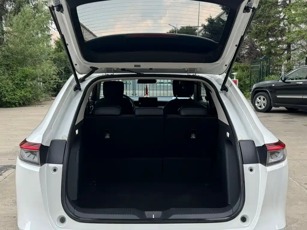 Honda Vezel 2023 — фото 12
