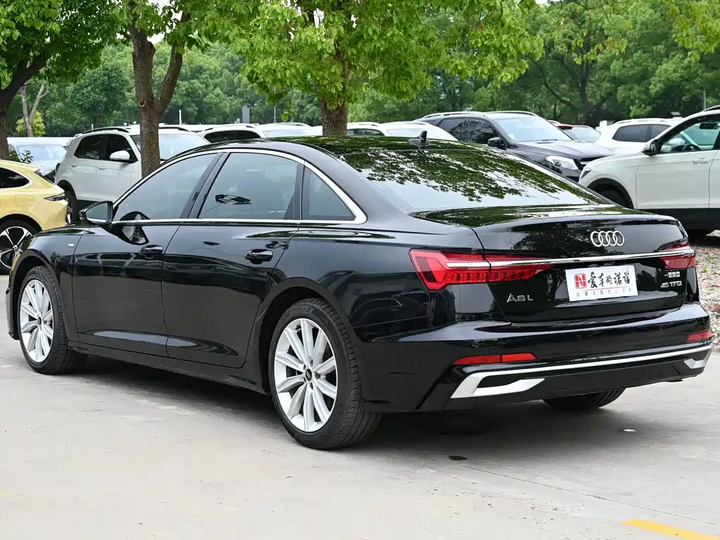 Audi A6L 2022 — фото 4