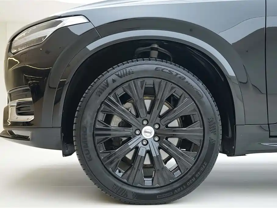 Volvo XC90 2020 — фото 15