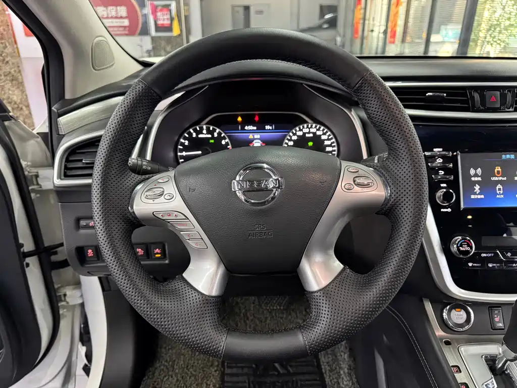 Nissan Murano 2017 — фото 14