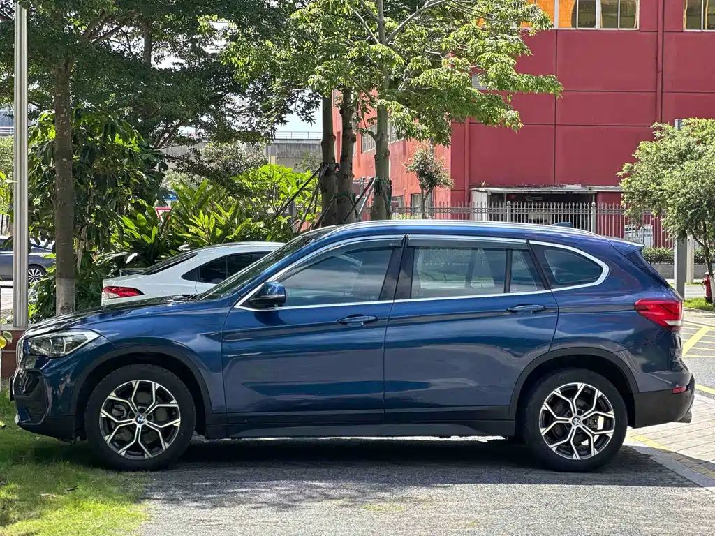 BMW X1 2021 — фото 13