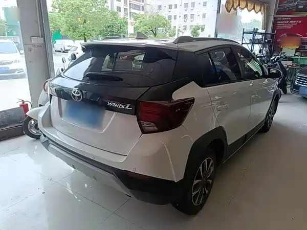 Toyota Yaris L 2020
