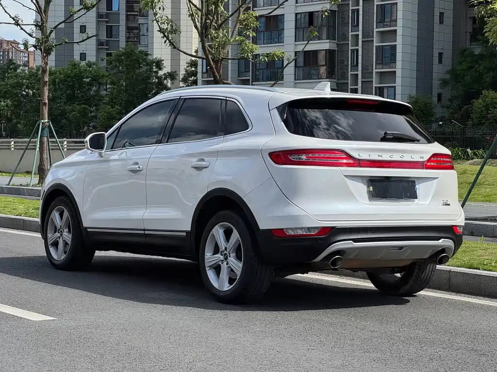 Lincoln MKC 2015 — фото 17