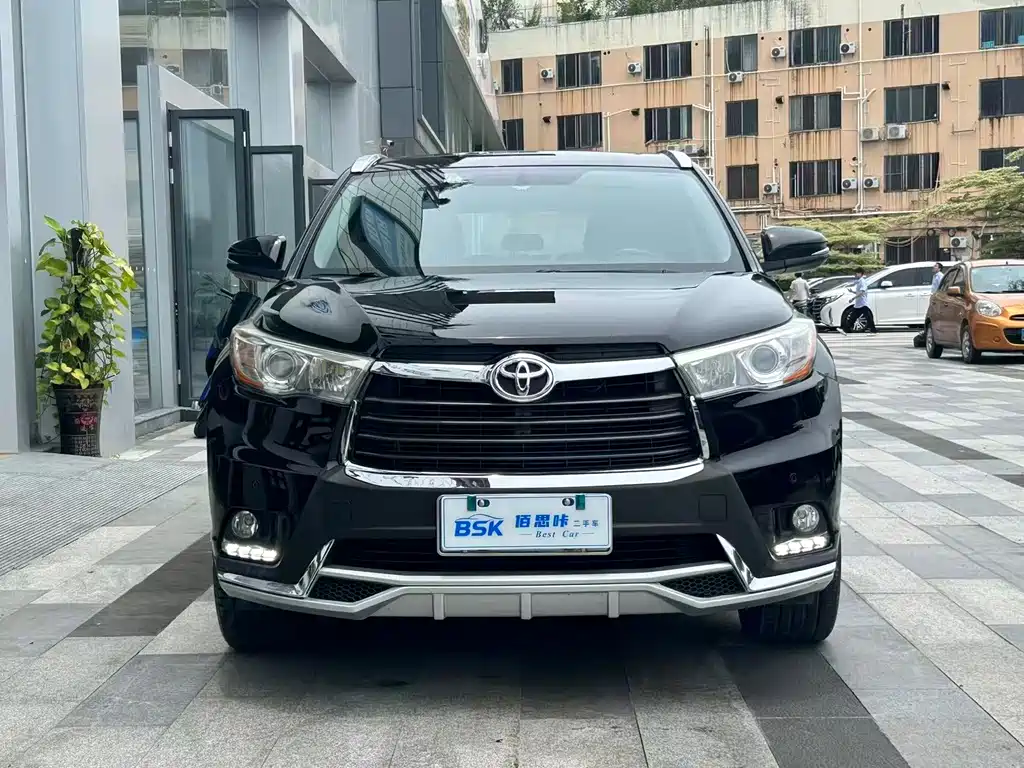 Toyota Highlander 2018 — фото 2