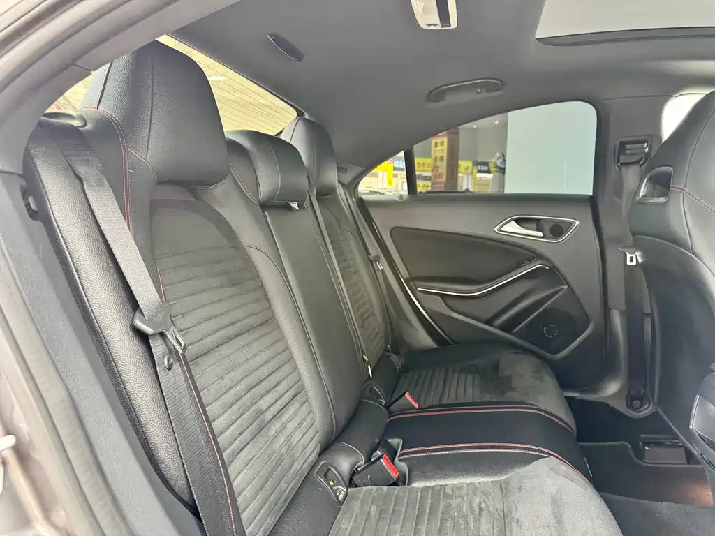 Mercedes-Benz CLA 2017 — фото 13