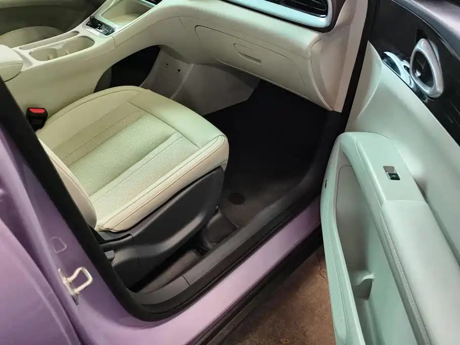Geely Galaxy Starwish 2025 — фото 8