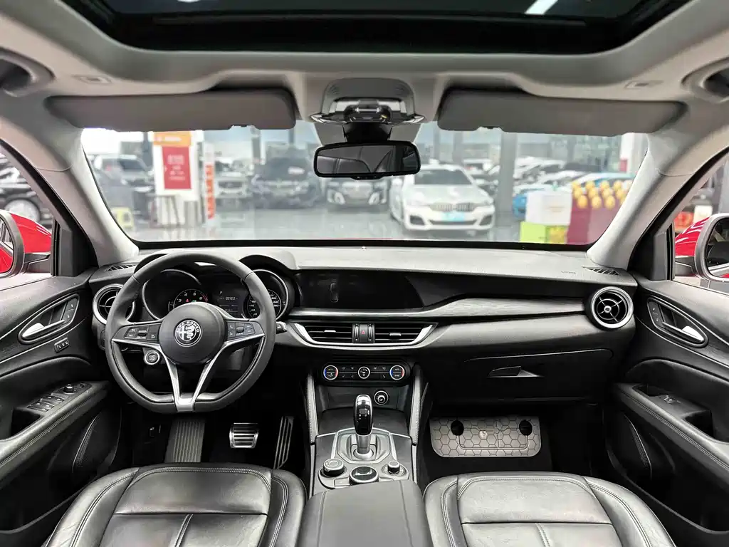 Alfa Romeo Stelvio 2019 — фото 7