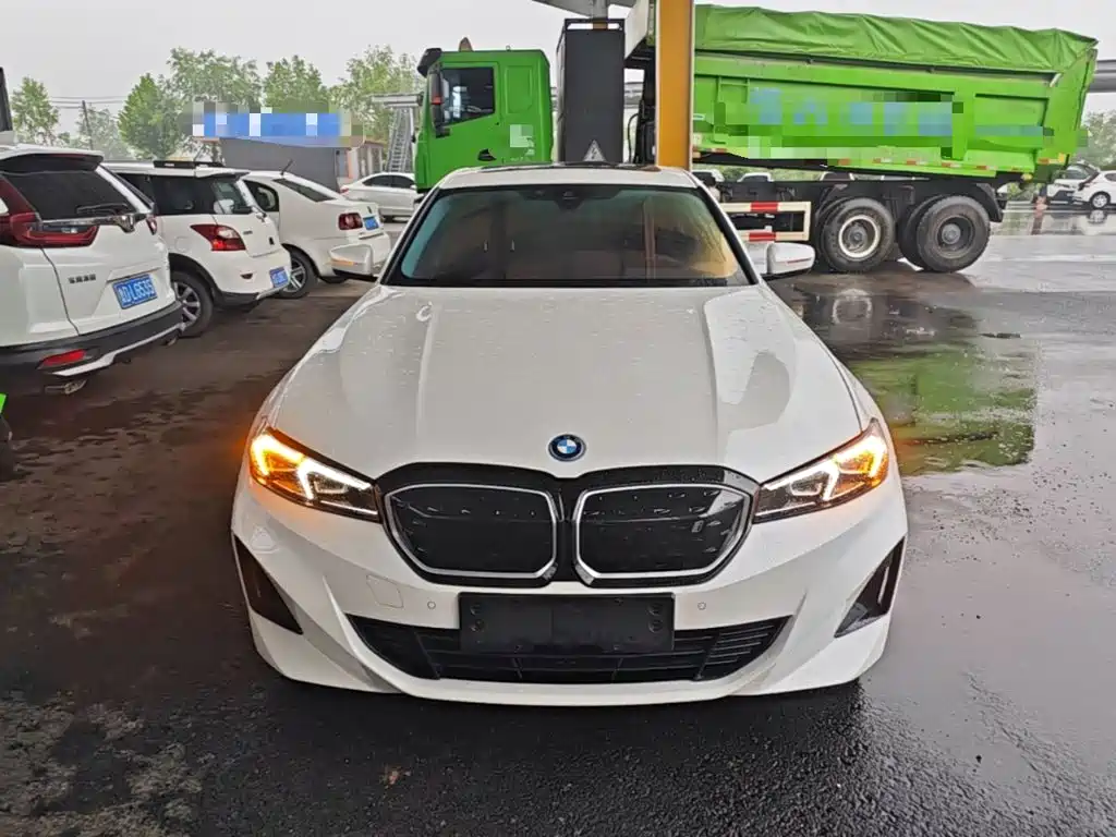 BMW i3 2024