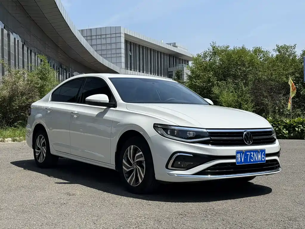 Volkswagen Bora 2023