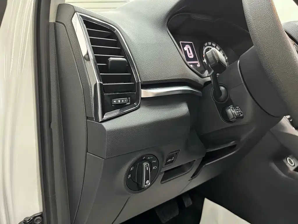 Skoda Karoq 2020 — фото 21