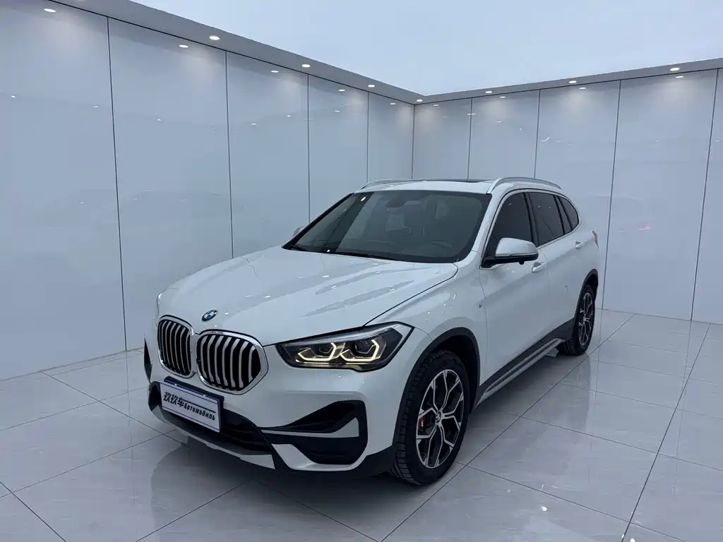 BMW X1 2023 — фото 1
